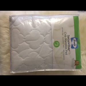 BRAND NEW!! Crib cover